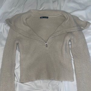ZARA CROPPED KNIT TOP